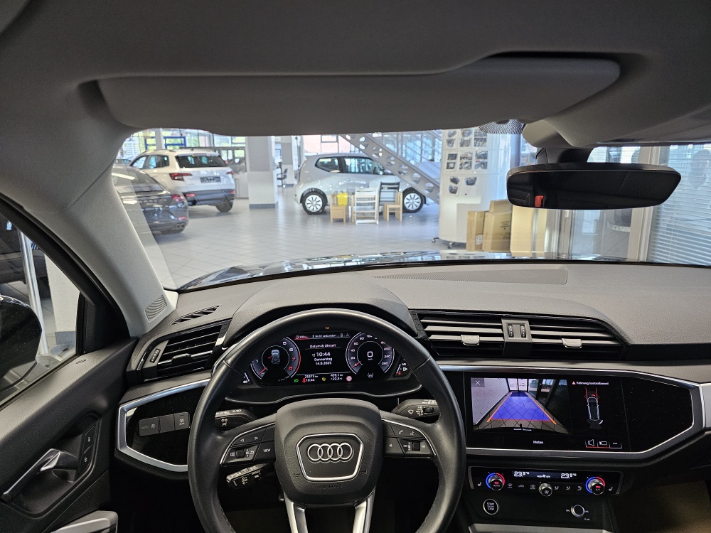 Audi Q3  bei Hoffmann Automobile in Wolfsburg kaufen und sofort mitnehmen - Bild 21