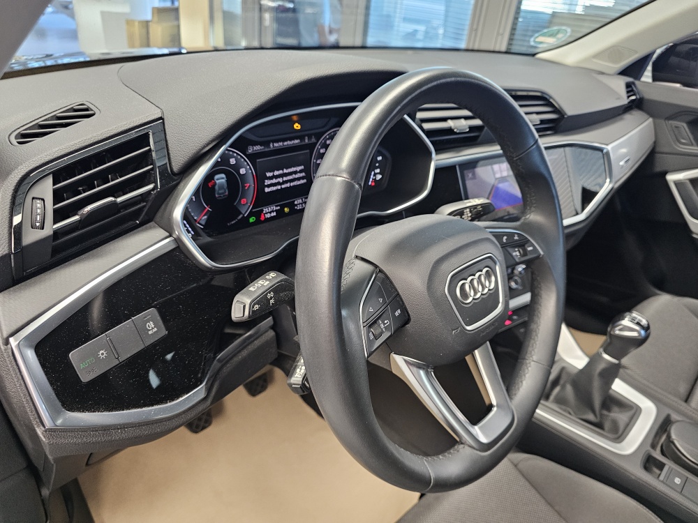 Audi Q3  bei Hoffmann Automobile in Wolfsburg kaufen und sofort mitnehmen - Bild 22