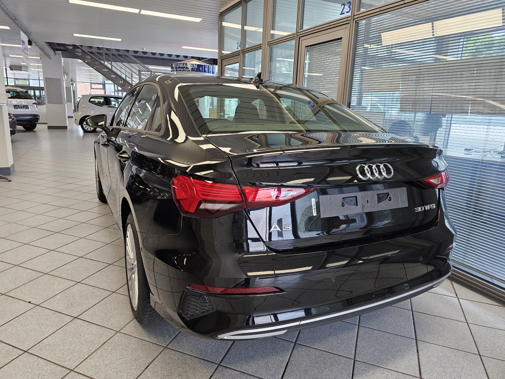 Audi A3 Limousine  bei Hoffmann Automobile in Wolfsburg kaufen und sofort mitnehmen - Bild 3