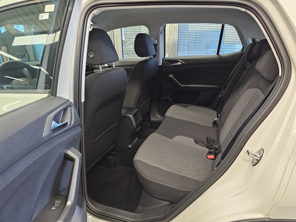 VW T-Cross  bei Hoffmann Automobile in Wolfsburg kaufen und sofort mitnehmen - Bild 4