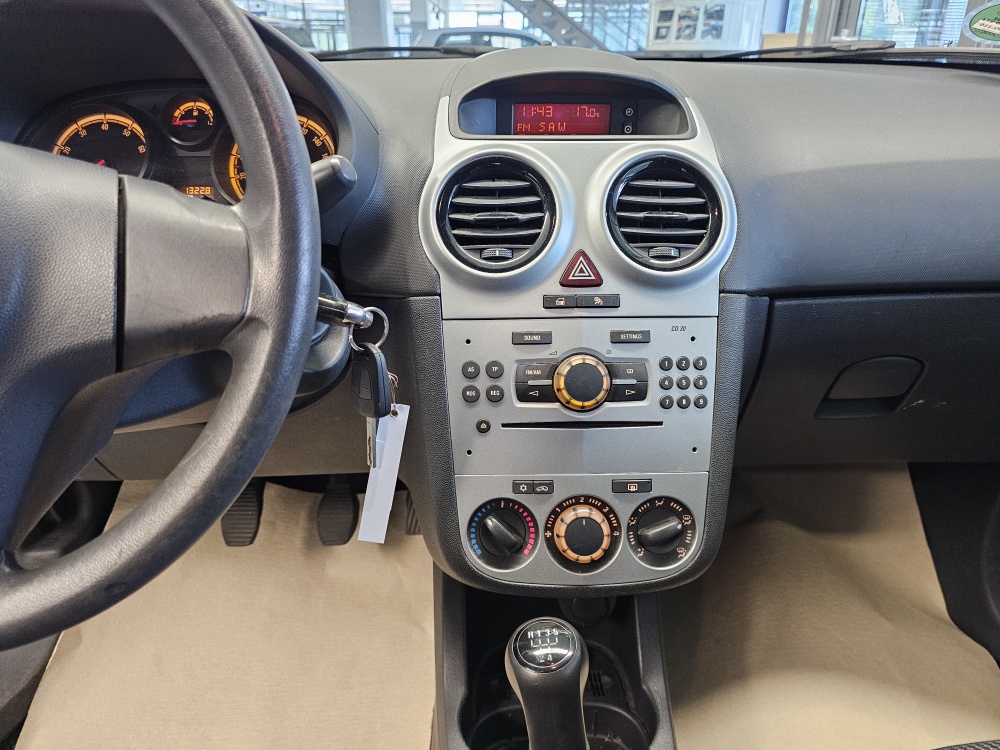 Opel Corsa  bei Hoffmann Automobile in Wolfsburg kaufen und sofort mitnehmen - Bild 5