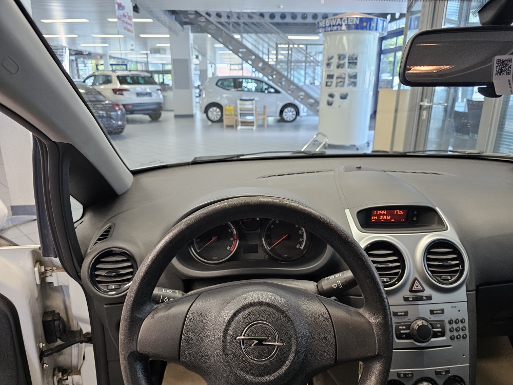 Opel Corsa  bei Hoffmann Automobile in Wolfsburg kaufen und sofort mitnehmen - Bild 7