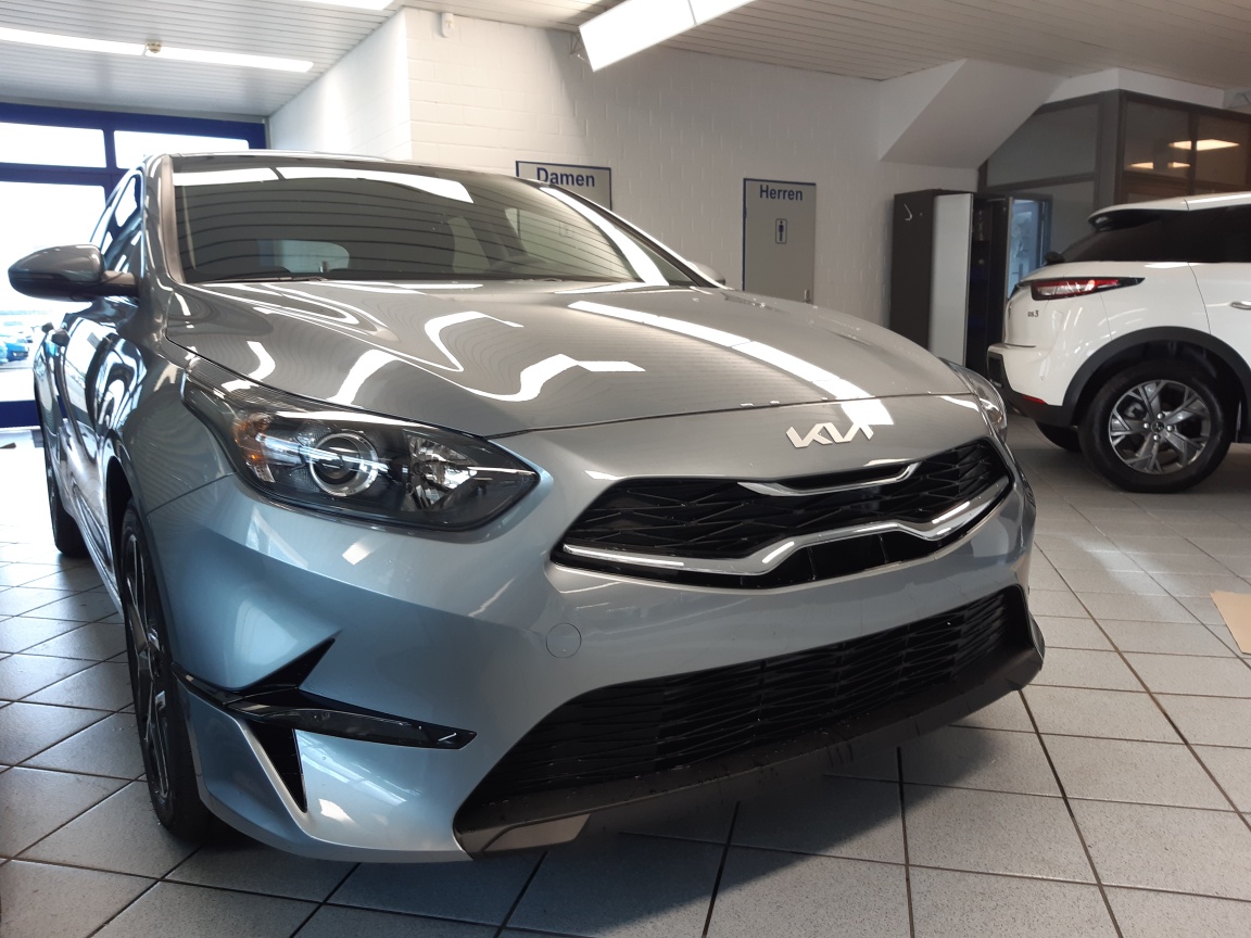 Kia Ceed  bei Hoffmann Automobile in Wolfsburg kaufen und sofort mitnehmen - Bild 14