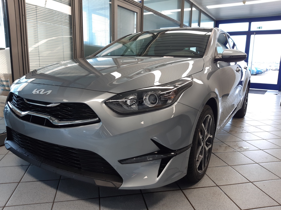 Kia Ceed  bei Hoffmann Automobile in Wolfsburg kaufen und sofort mitnehmen - Bild 15