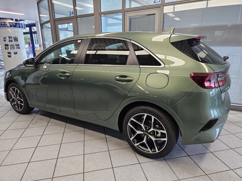 Kia Ceed  bei Hoffmann Automobile in Wolfsburg kaufen und sofort mitnehmen - Bild 13