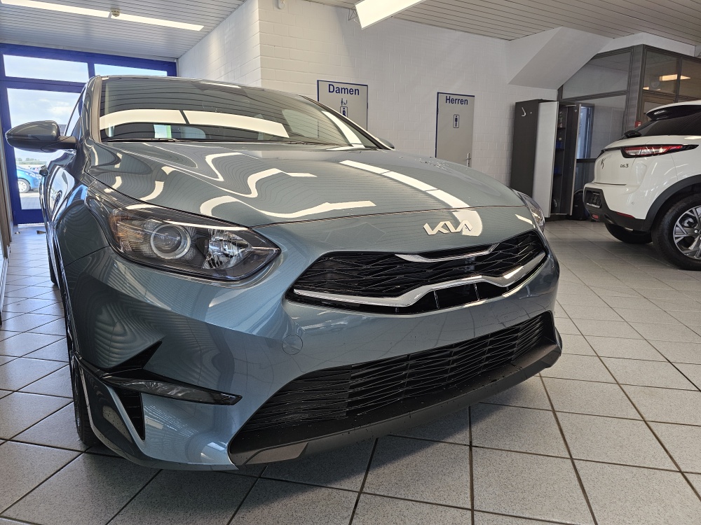 Kia Ceed  bei Hoffmann Automobile in Wolfsburg kaufen und sofort mitnehmen - Bild 15