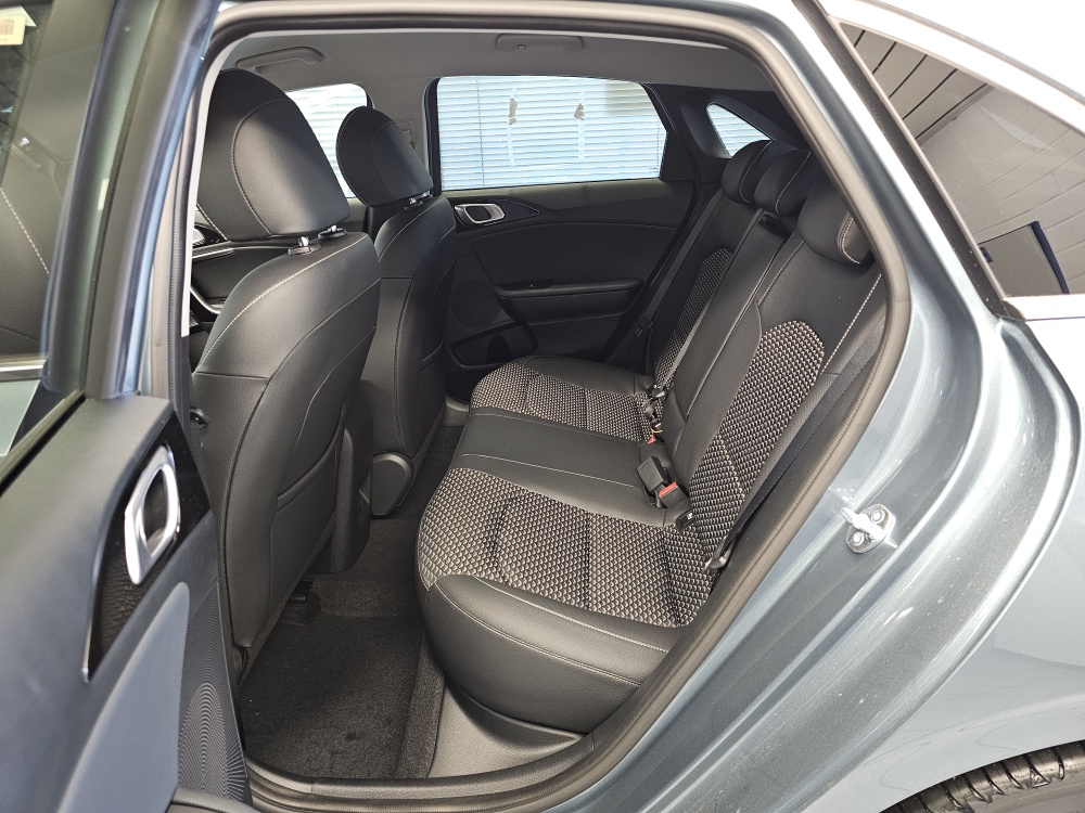 Kia Ceed  bei Hoffmann Automobile in Wolfsburg kaufen und sofort mitnehmen - Bild 5