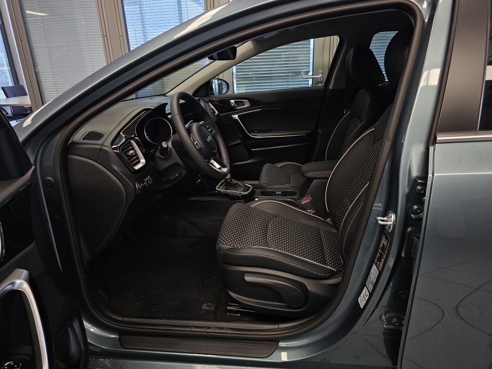 Kia Ceed  bei Hoffmann Automobile in Wolfsburg kaufen und sofort mitnehmen - Bild 9