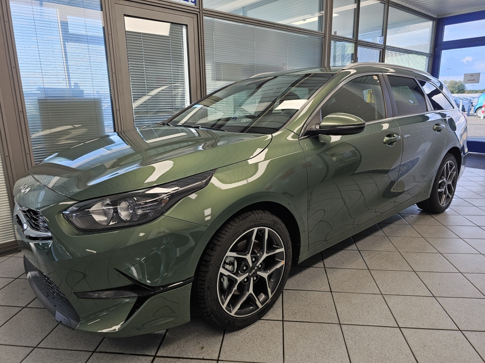 Kia Ceed  für nur 25.750,- € bei Hoffmann Automobile in Wolfsburg kaufen und sofort mitnehmen
