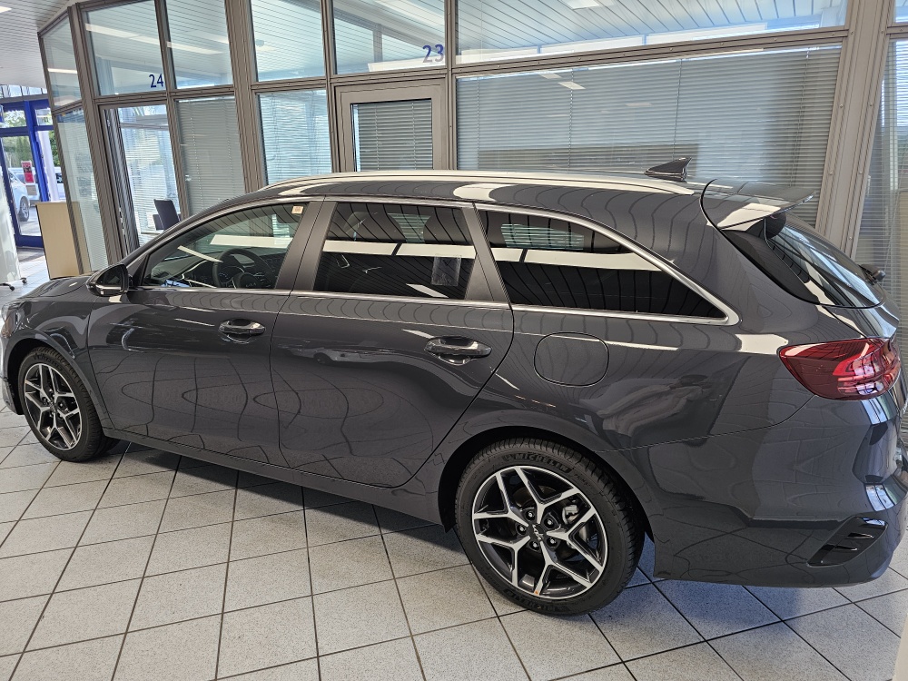 Kia Ceed  bei Hoffmann Automobile in Wolfsburg kaufen und sofort mitnehmen - Bild 15