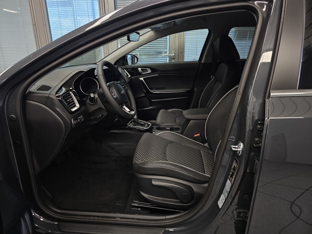 Kia Ceed  bei Hoffmann Automobile in Wolfsburg kaufen und sofort mitnehmen - Bild 9