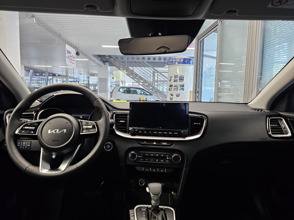 Kia Ceed  bei Hoffmann Automobile in Wolfsburg kaufen und sofort mitnehmen - Bild 3