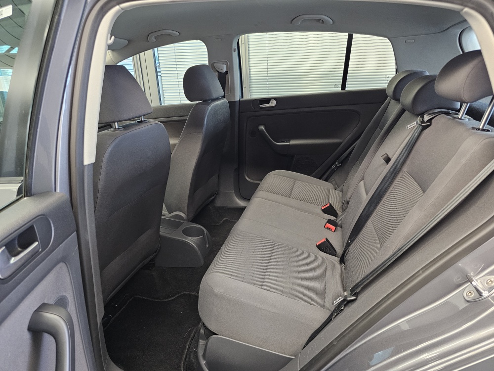 VW Golf Plus  bei Hoffmann Automobile in Wolfsburg kaufen und sofort mitnehmen - Bild 6