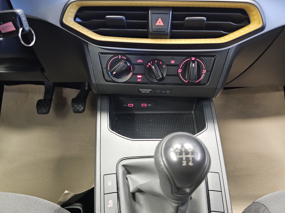 Seat Ibiza  bei Hoffmann Automobile in Wolfsburg kaufen und sofort mitnehmen - Bild 14