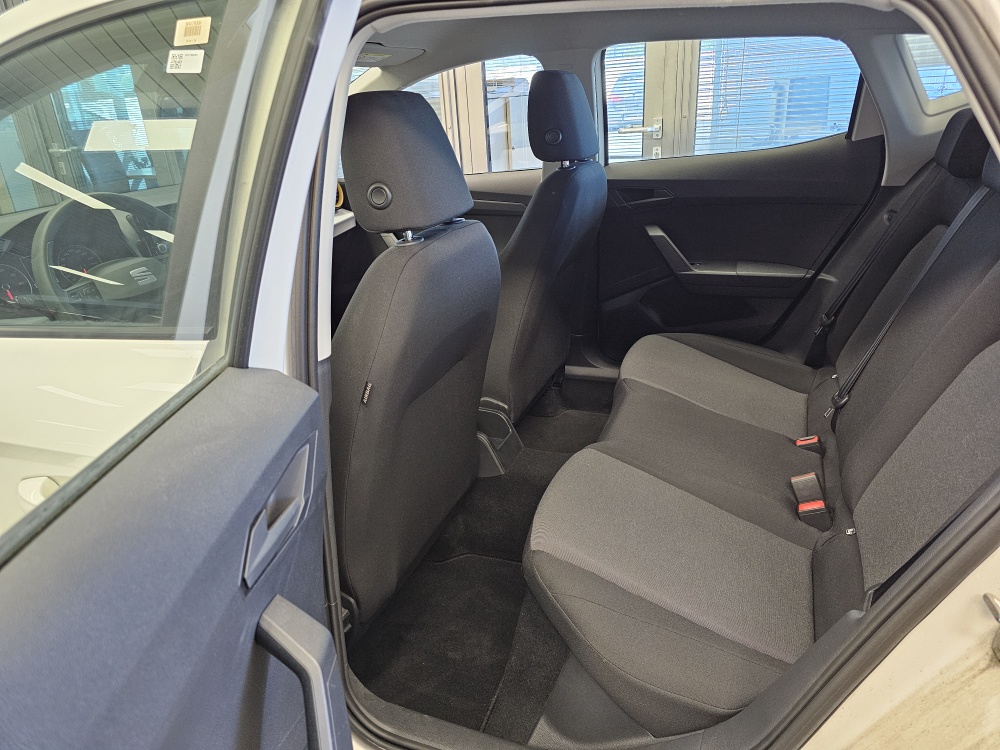 Seat Ibiza  bei Hoffmann Automobile in Wolfsburg kaufen und sofort mitnehmen - Bild 4