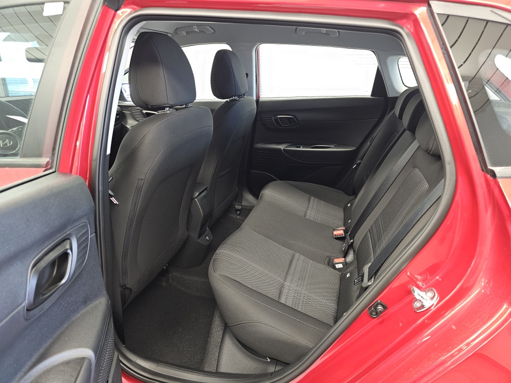 Hyundai i20  bei Hoffmann Automobile in Wolfsburg kaufen und sofort mitnehmen - Bild 4