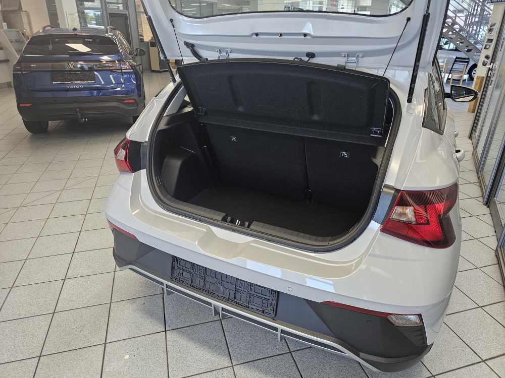 Hyundai i20  bei Hoffmann Automobile in Wolfsburg kaufen und sofort mitnehmen - Bild 2