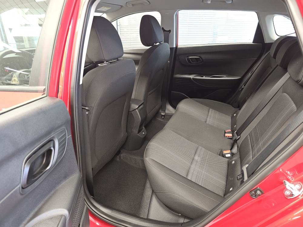 Hyundai i20  bei Hoffmann Automobile in Wolfsburg kaufen und sofort mitnehmen - Bild 4