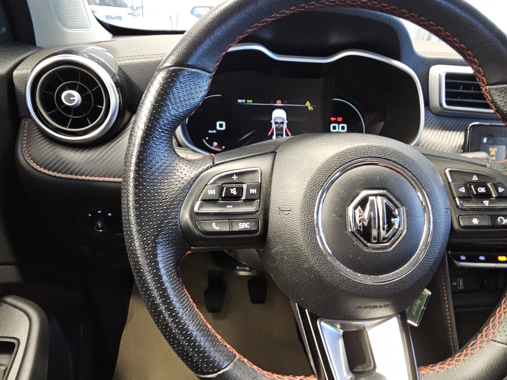 MG ZS  bei Hoffmann Automobile in Wolfsburg kaufen und sofort mitnehmen - Bild 15