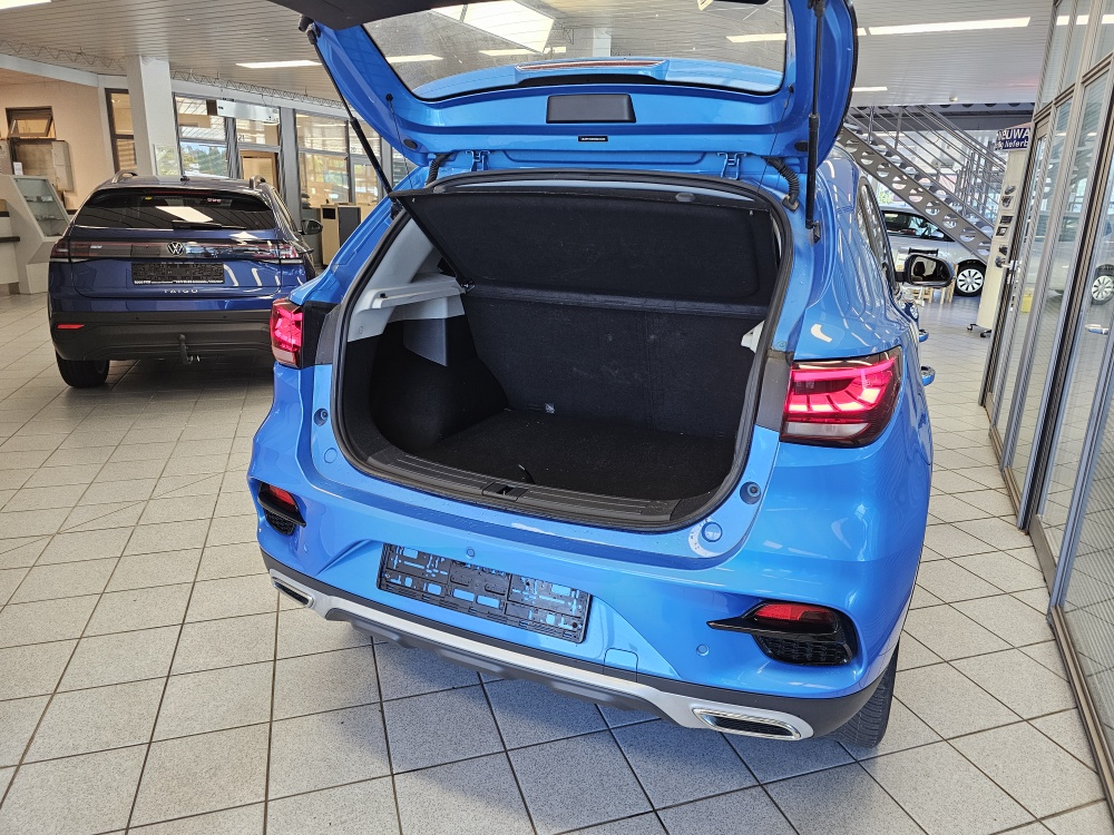 MG ZS  bei Hoffmann Automobile in Wolfsburg kaufen und sofort mitnehmen - Bild 2