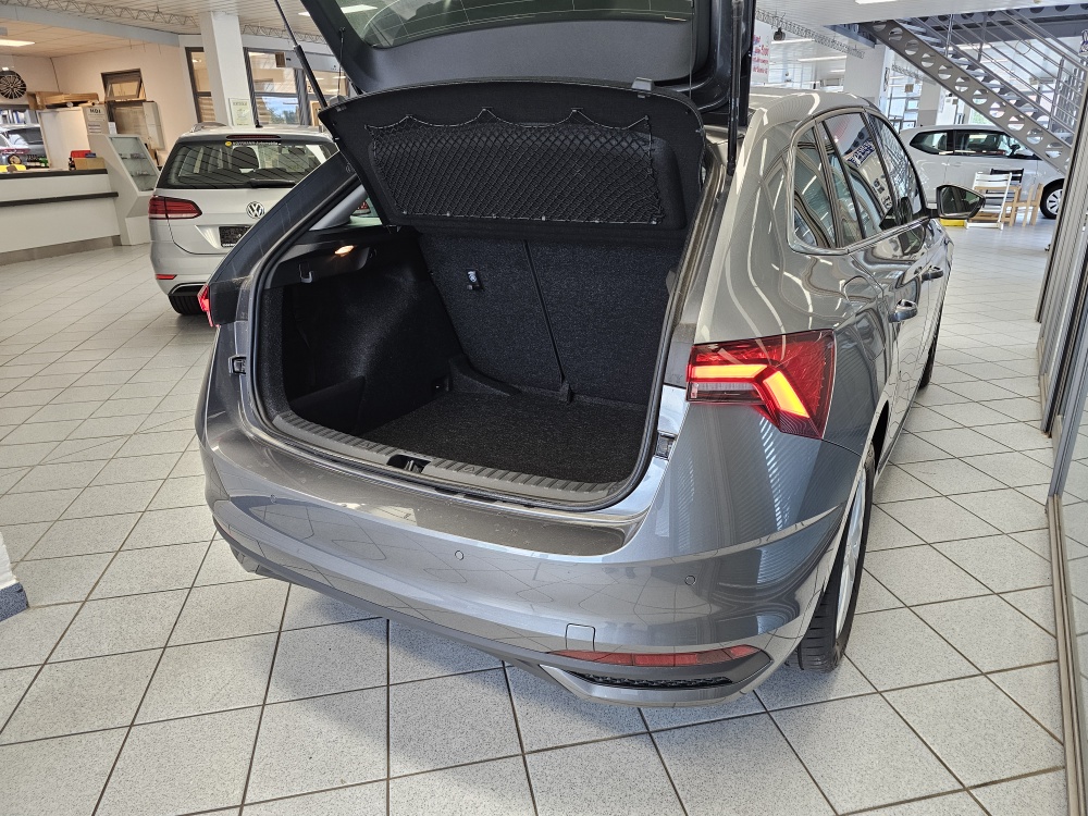 Skoda Scala  bei Hoffmann Automobile in Wolfsburg kaufen und sofort mitnehmen - Bild 2