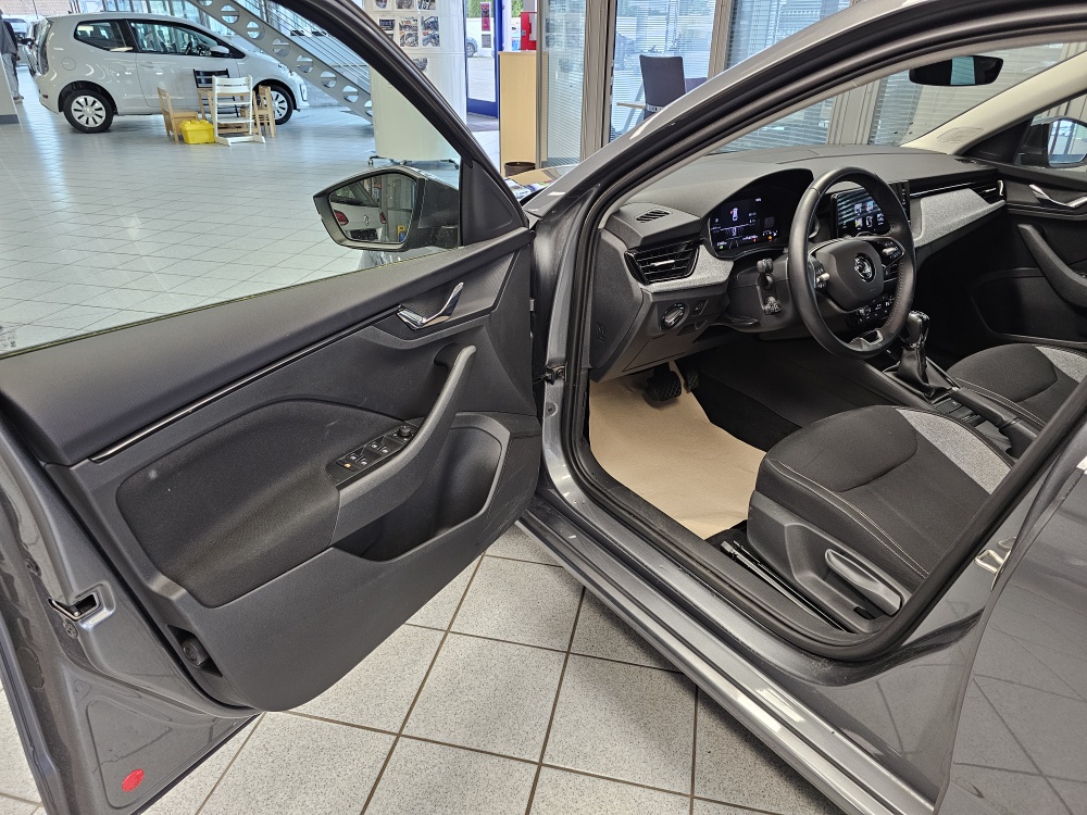 Skoda Scala  bei Hoffmann Automobile in Wolfsburg kaufen und sofort mitnehmen - Bild 20