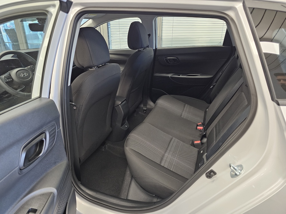 Hyundai i20  bei Hoffmann Automobile in Wolfsburg kaufen und sofort mitnehmen - Bild 4