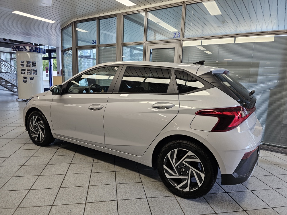 Hyundai i20  bei Hoffmann Automobile in Wolfsburg kaufen und sofort mitnehmen - Bild 25