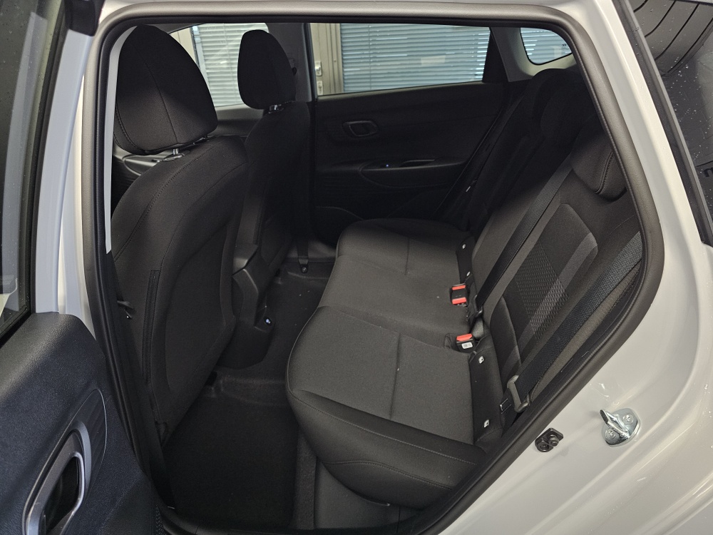 Hyundai i20  bei Hoffmann Automobile in Wolfsburg kaufen und sofort mitnehmen - Bild 4
