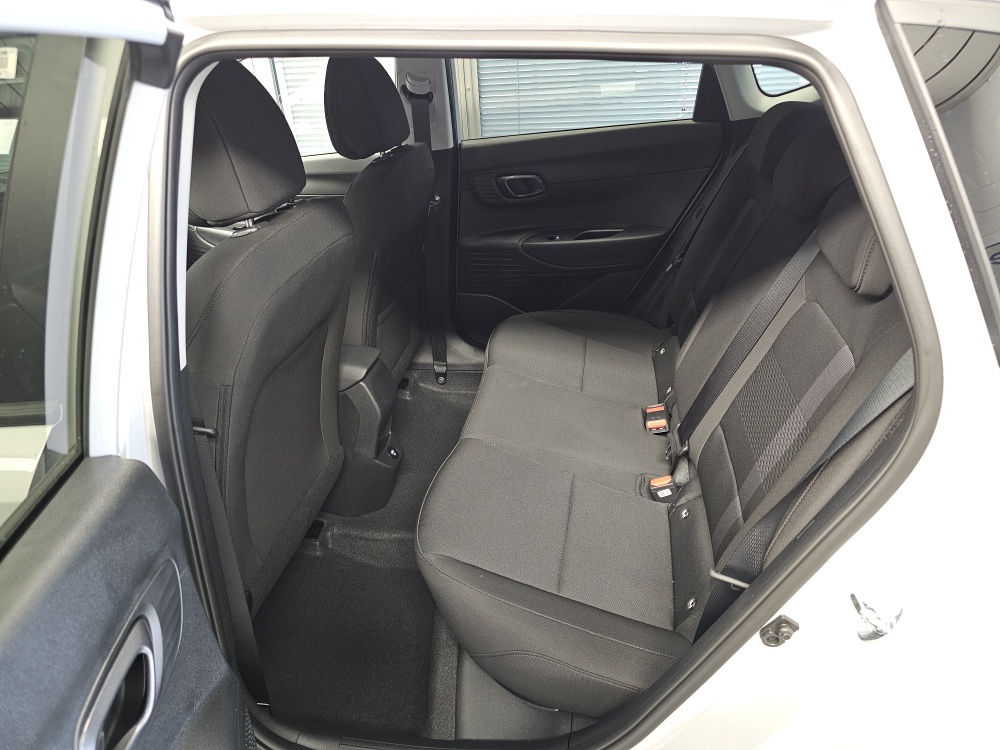Hyundai i20  bei Hoffmann Automobile in Wolfsburg kaufen und sofort mitnehmen - Bild 4