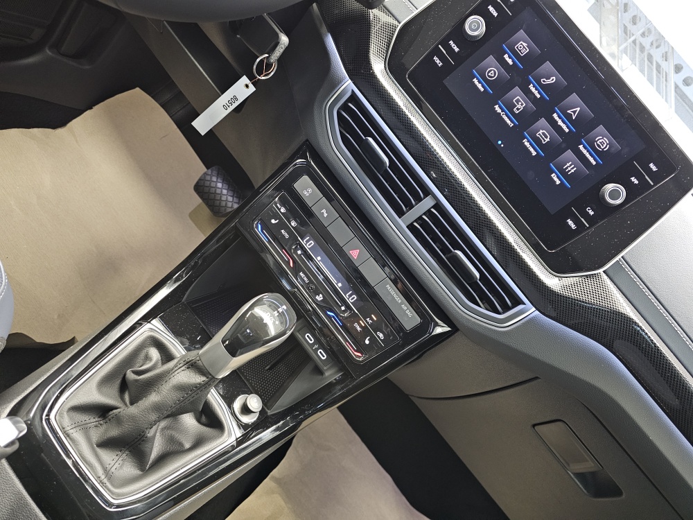 VW T-Cross  bei Hoffmann Automobile in Wolfsburg kaufen und sofort mitnehmen - Bild 6