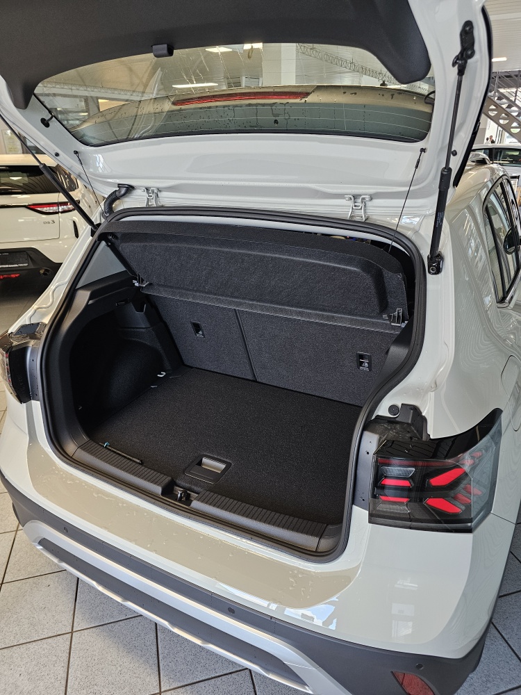 VW T-Cross  bei Hoffmann Automobile in Wolfsburg kaufen und sofort mitnehmen - Bild 4