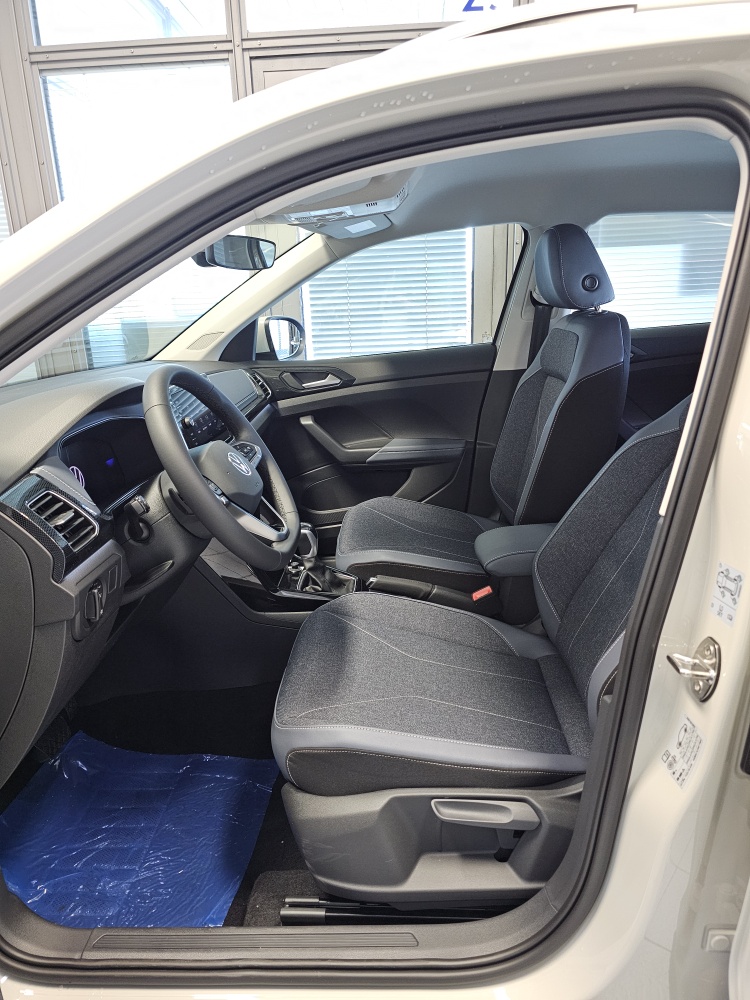 VW T-Cross  bei Hoffmann Automobile in Wolfsburg kaufen und sofort mitnehmen - Bild 8