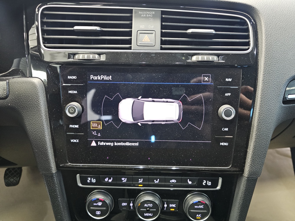 VW Golf Variant  bei Hoffmann Automobile in Wolfsburg kaufen und sofort mitnehmen - Bild 13