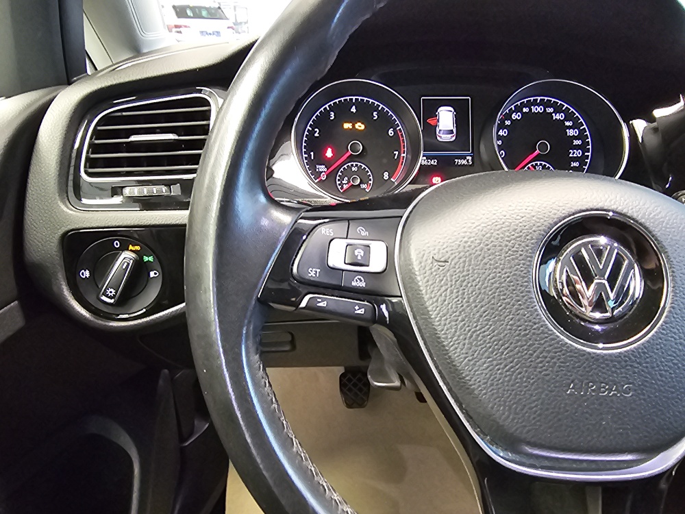 VW Golf Variant  bei Hoffmann Automobile in Wolfsburg kaufen und sofort mitnehmen - Bild 15