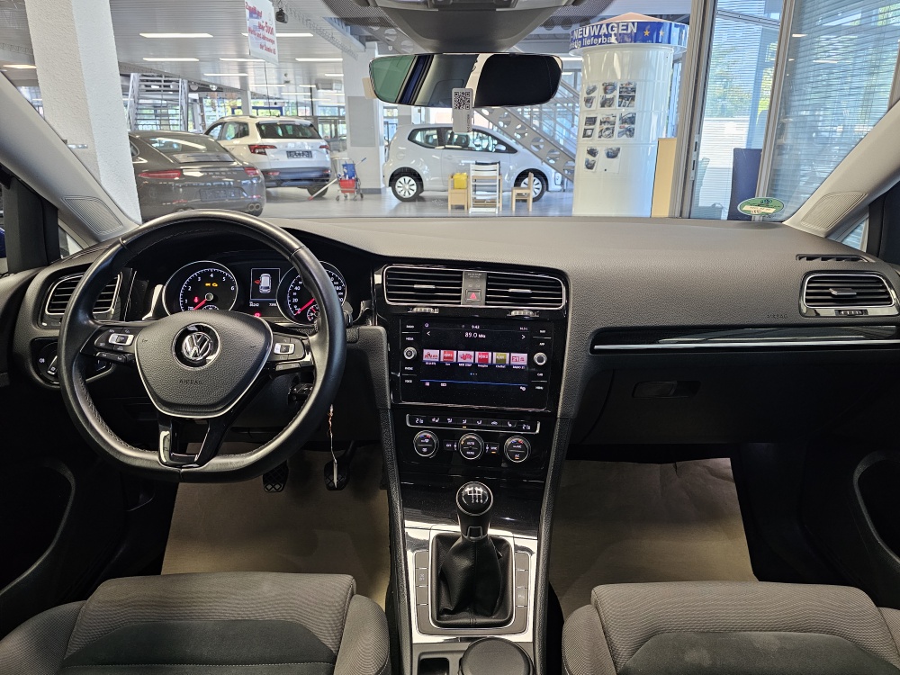 VW Golf Variant  bei Hoffmann Automobile in Wolfsburg kaufen und sofort mitnehmen - Bild 5