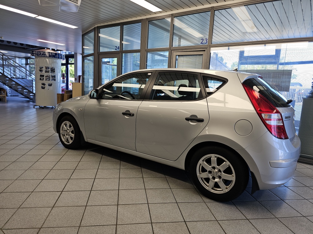 Hyundai i30  bei Hoffmann Automobile in Wolfsburg kaufen und sofort mitnehmen - Bild 14