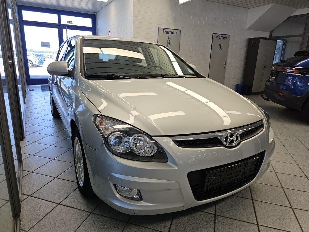 Hyundai i30  bei Hoffmann Automobile in Wolfsburg kaufen und sofort mitnehmen - Bild 17