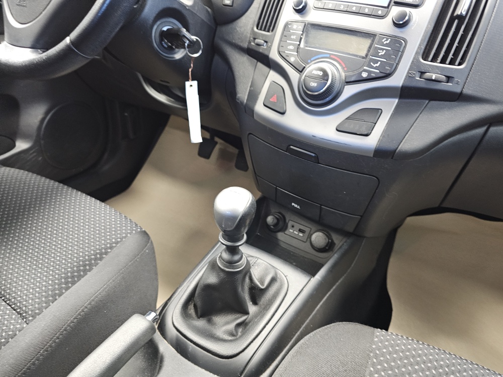 Hyundai i30  bei Hoffmann Automobile in Wolfsburg kaufen und sofort mitnehmen - Bild 6
