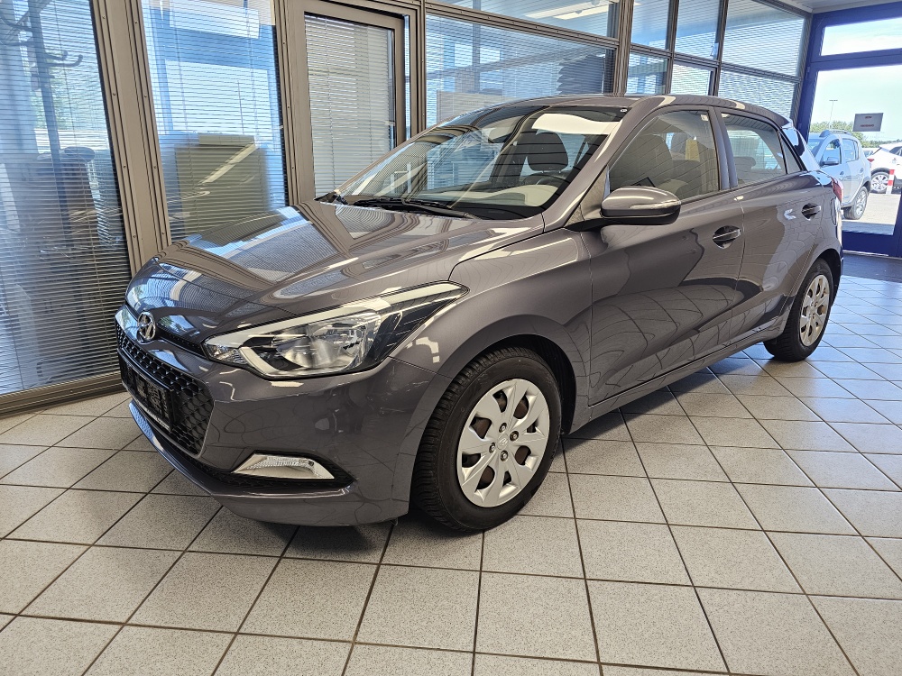 Hyundai i20  für nur 7.400,- € bei Hoffmann Automobile in Wolfsburg kaufen und sofort mitnehmen