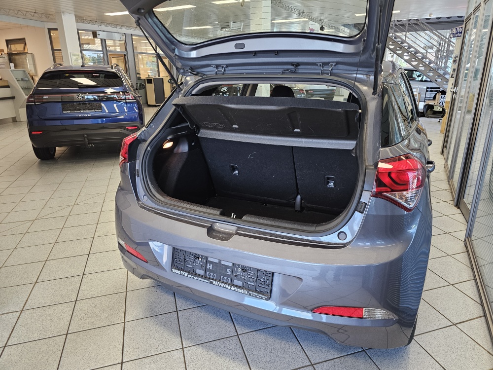 Hyundai i20  bei Hoffmann Automobile in Wolfsburg kaufen und sofort mitnehmen - Bild 2