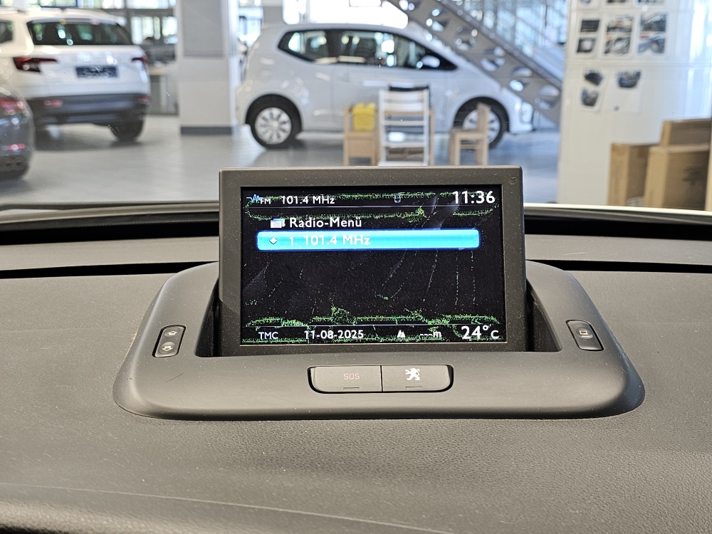 Peugeot 3008  bei Hoffmann Automobile in Wolfsburg kaufen und sofort mitnehmen - Bild 13