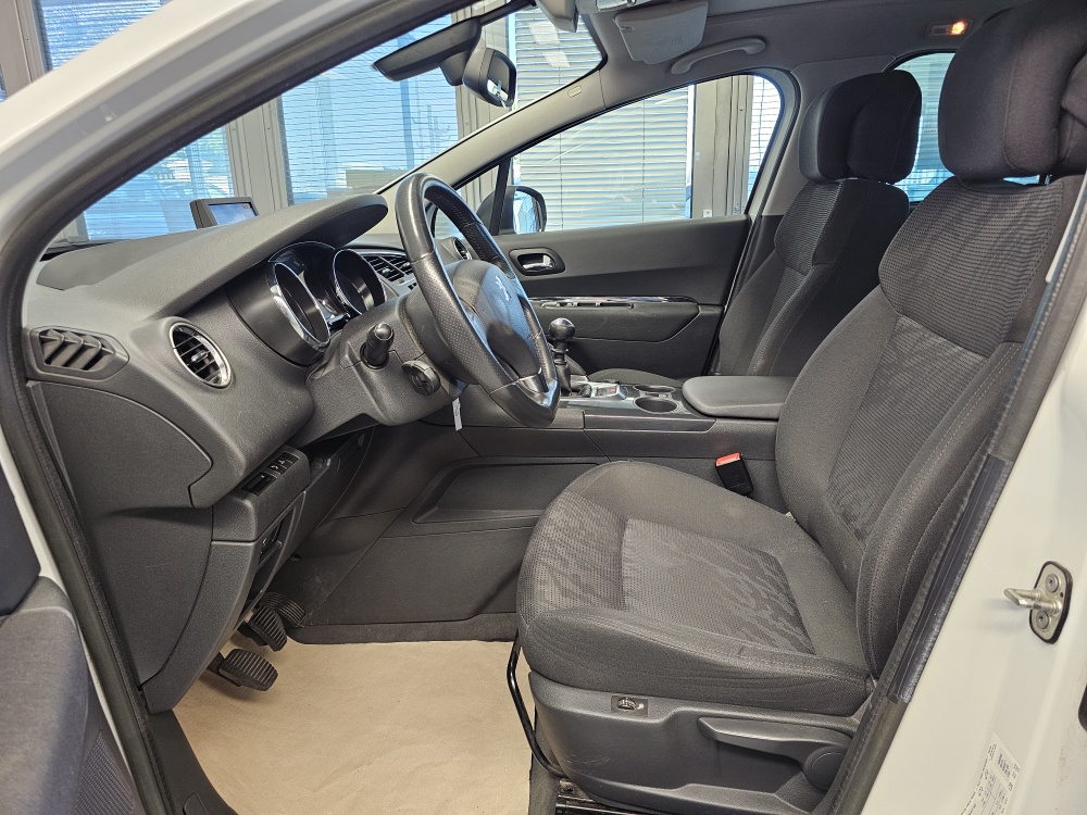 Peugeot 3008  bei Hoffmann Automobile in Wolfsburg kaufen und sofort mitnehmen - Bild 18