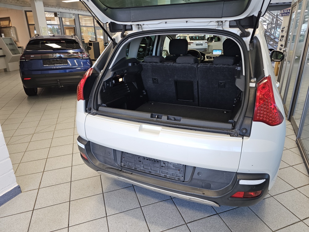 Peugeot 3008  bei Hoffmann Automobile in Wolfsburg kaufen und sofort mitnehmen - Bild 3