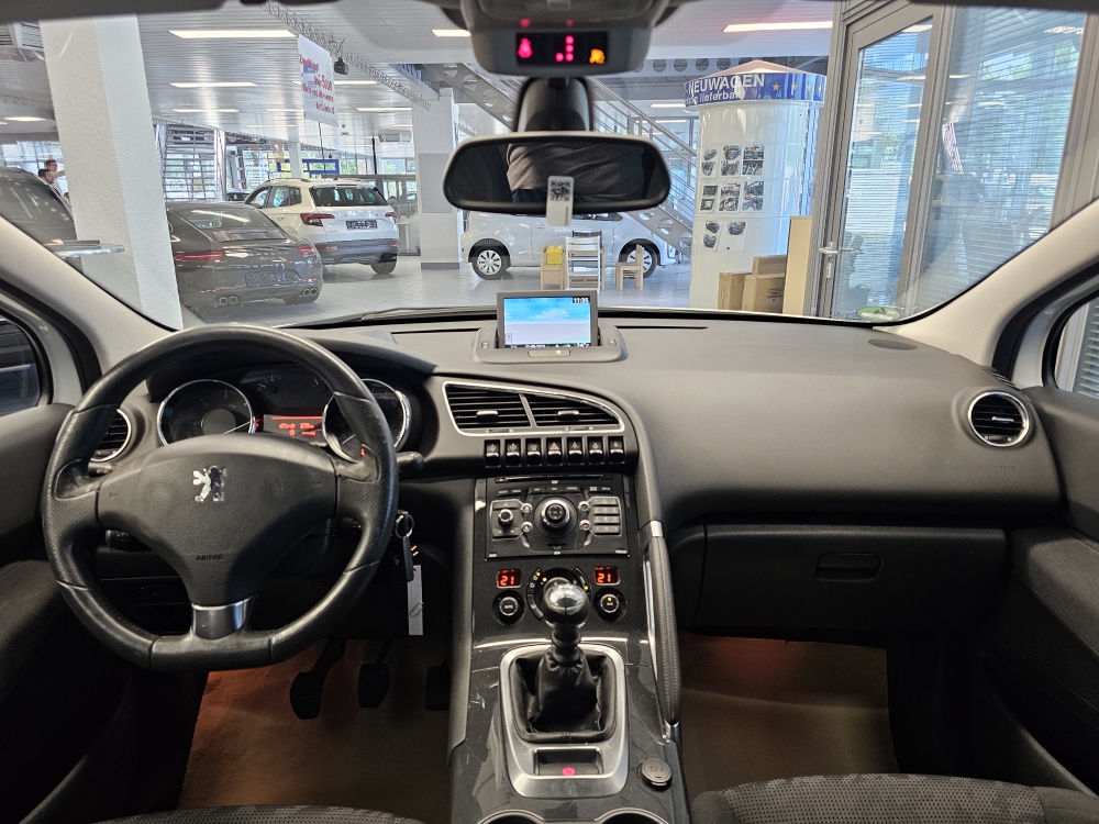 Peugeot 3008  bei Hoffmann Automobile in Wolfsburg kaufen und sofort mitnehmen - Bild 8