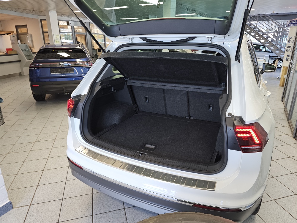VW Tiguan  bei Hoffmann Automobile in Wolfsburg kaufen und sofort mitnehmen - Bild 2