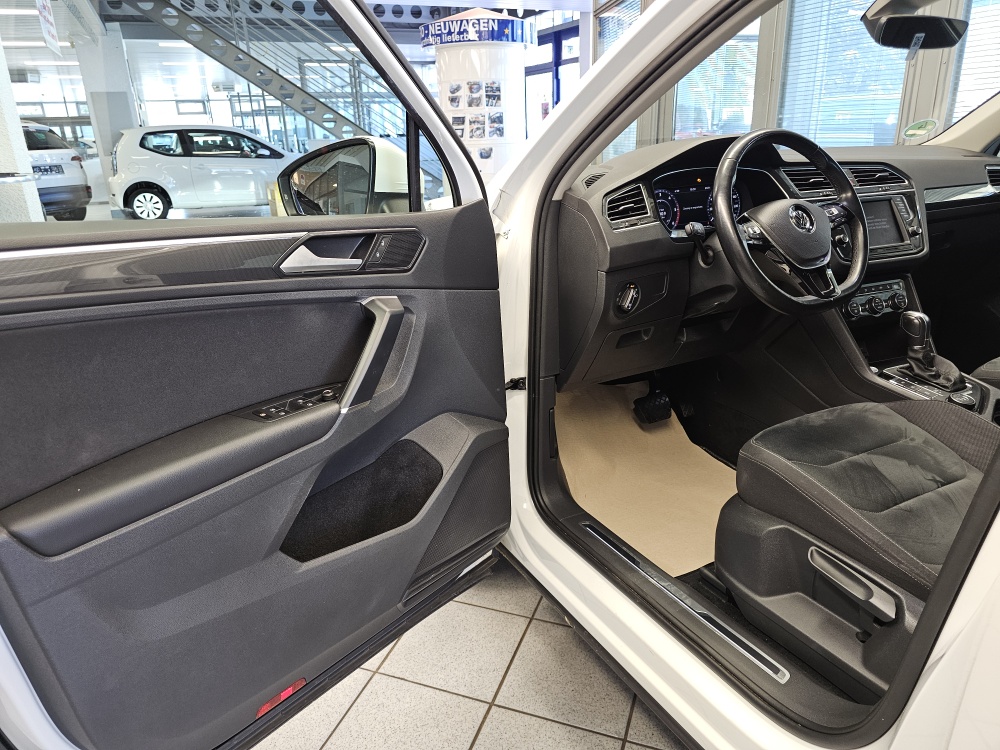 VW Tiguan  bei Hoffmann Automobile in Wolfsburg kaufen und sofort mitnehmen - Bild 23