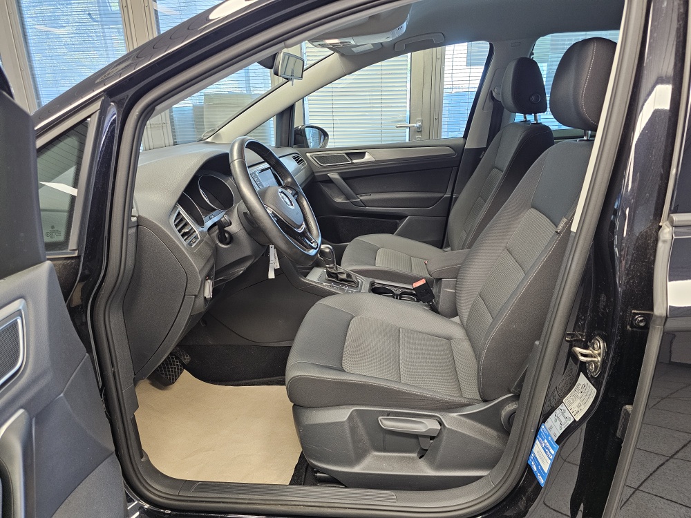 VW Golf Sportsvan  bei Hoffmann Automobile in Wolfsburg kaufen und sofort mitnehmen - Bild 17