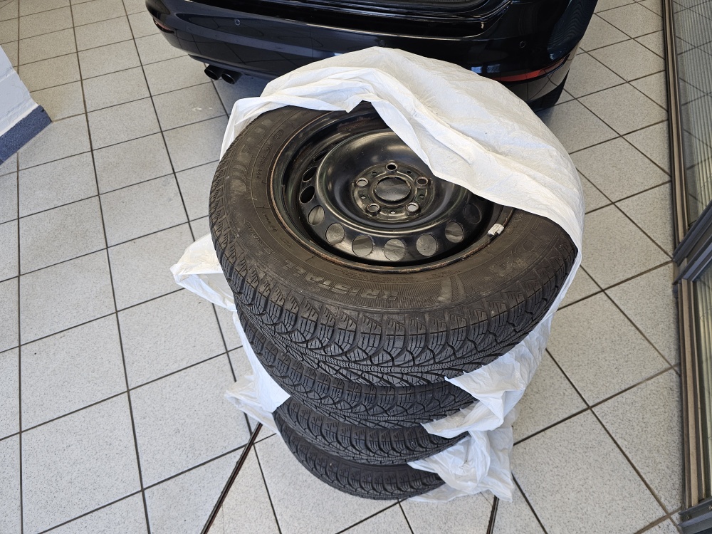VW Golf Sportsvan  bei Hoffmann Automobile in Wolfsburg kaufen und sofort mitnehmen - Bild 3