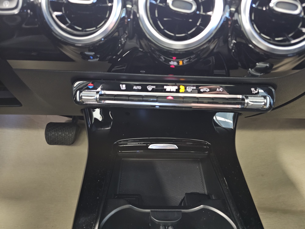 Mercedes-Benz A 200  bei Hoffmann Automobile in Wolfsburg kaufen und sofort mitnehmen - Bild 9